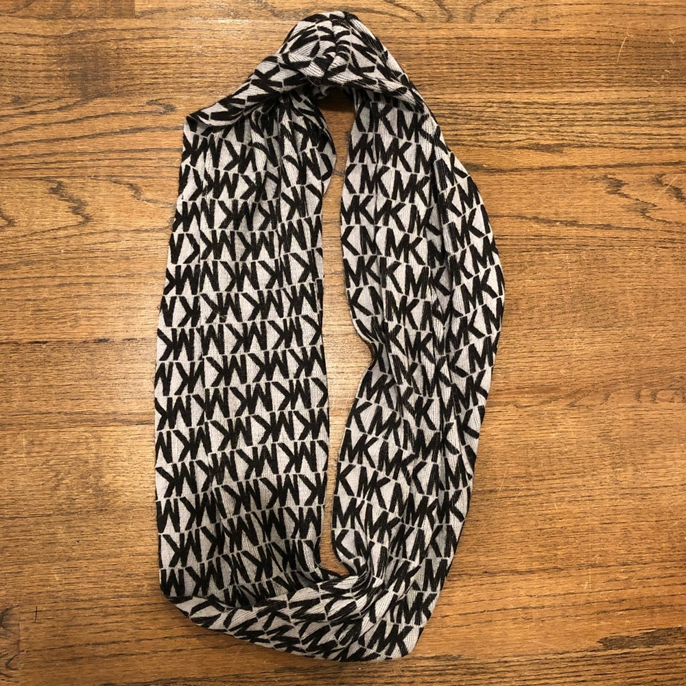 Michael Kors Reversible Grey and Black Infinity Scarf